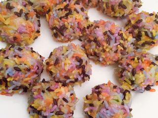 14、⚜彩虹肉丸子????,彩虹肉丸子蒸好咯✨是不是特别漂亮呢