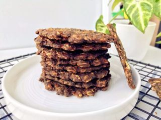 8、宝宝辅食：芝麻燕麦饼干,开动吧