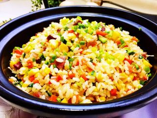 38、我爱炒饭系列➕五彩杂蔬香肠炒饭,成品
