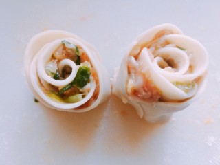 6、快手菜之简化版葱油饼,切成两段