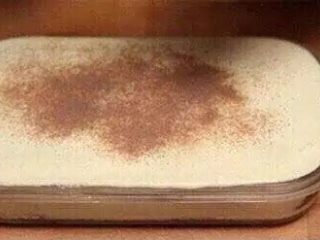 11、提拉米苏,撒上朱古力粉