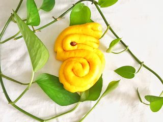 23、金灿灿的黄金南瓜豆沙馒头,可爱的小兔子在吃草