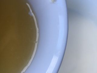 8、家庭版奶油奶酪,倒入柠檬汁