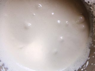 4、冰淇淋（无奶油版）,一直打到发白就可以