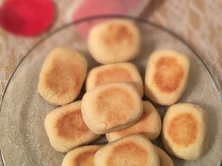 16、凤梨酥,翻面后，再继续烤8分钟即可