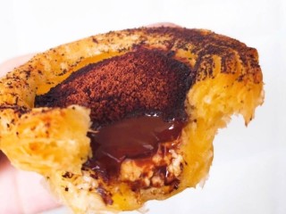 17、脏脏蛋挞,一口咬下去巧克力流心爆浆而出,诱惑力十足