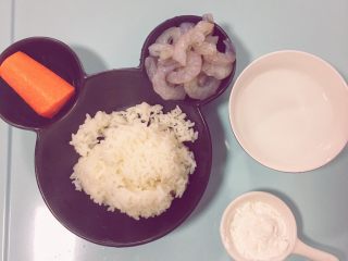1、宝宝辅食9M➕：自制小零食----鲜虾圈,准备所有食材