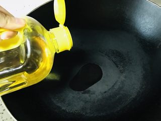 11、清炒包菜,一汤勺即可