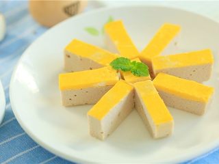 8、宝宝午餐肉，补铁又补锌！,切成宝宝可易拿的大小就完成啦！