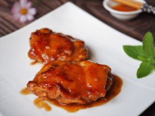 15、照烧鸡腿,肉质细嫩多汁。