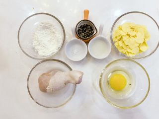 1、宝宝辅食：宝宝版健康鸡米花-24M+ ,准备好所有食材。