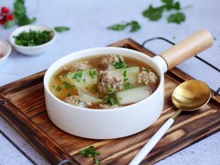 14、冬瓜丸子汤,成品图。