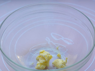 2、宝宝磨牙棒,黄油软化