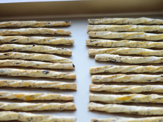 9、宝宝磨牙棒,烤好的磨牙棒