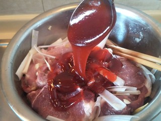 8、＃猪里脊＃绝世好叉烧-港式叉烧,肉多就全部加进去吧，自己吃要对自己好点