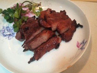 19、＃猪里脊＃绝世好叉烧-港式叉烧,放一会儿放凉后切片。