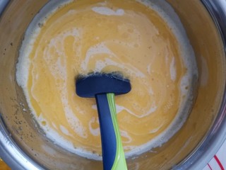 11、千层福袋蛋糕,步骤12与步骤11混合