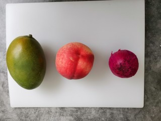 14、千层福袋蛋糕,准备水果