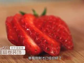 14、抹茶红豆卷,最后加上装饰就大功告成了