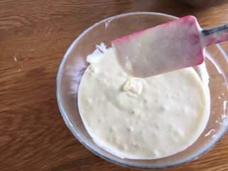 13、早餐+无泡打粉版松饼,最终混合好的面糊，接下来就可以上锅啦！