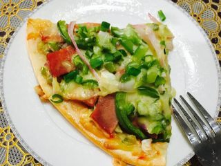 9、披萨,出炉撒些香葱碎