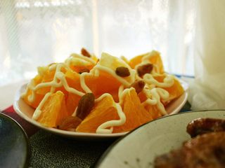 5、懒懒的下午茶（奶茶蛋挞可乐鸡翅水果沙拉）,约上闺蜜