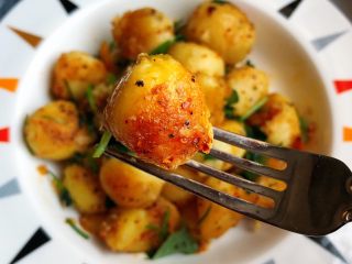 9、香煎小土豆,简单吧？学起来