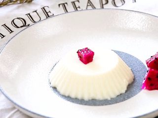 8、牛奶布丁,3岁以下的宝宝要在家长的监督下吃哦。