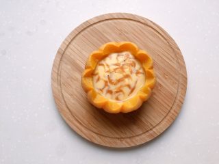 17、太阳果虾皮蛋羹-辅食,蒸熟的蛋羹取出