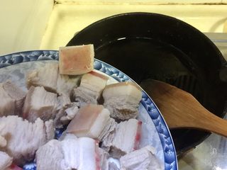 19、大口吃肉系列➕干豆角鸡蛋红烧肉,加入五花肉块