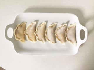 2、香蕉馅蒸饺—香甜可口，试试这款吧!18M,所有蒸饺准备完毕