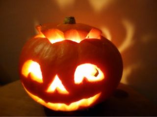 9、万圣节南瓜灯,如图正面