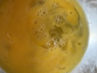 5、香甜软糯不一样的香蕉,沾鸡蛋