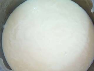 9、无敌巨好吃の奶酪华夫饼,过筛好的面糊，特别的细腻光滑。