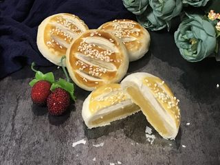 31、金沙奶黄馅老婆饼,成品。