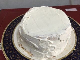 8、奶油蛋糕,如图白色打底
