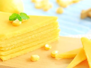 5、奶香玉米擦擦饼,香甜软糯的玉米擦擦饼就完成啦！