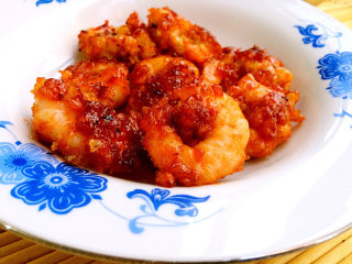 14、番茄香酥虾球,美味诱人的番茄香脆虾球就完成啦!诱惑到你了没,快来一起动手完成吧