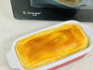 20、美式鸡肉派,金灿灿的酥皮非常酥脆。