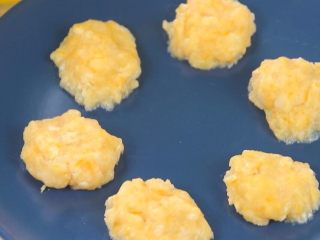 6、蔬菜豆腐鱼丸,出锅了。