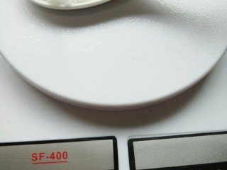 16、早餐螃蟹海鲜粥,加盐7g 因为是海鲜 本身就很鲜了所以只要加盐就可以了