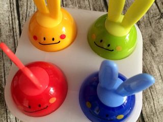 7、绿豆冰棍,放进冰箱冷冻一夜