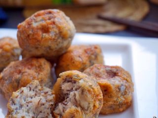 24、酥炸鱼球,诱惑