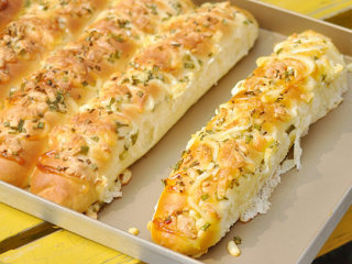 12、香葱芝士条 ,完成品