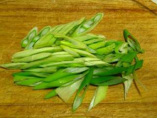 4、葱爆牛肉,大葱斜着切段