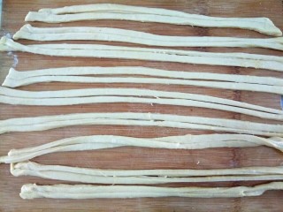 7、炸麻花,每两条一组