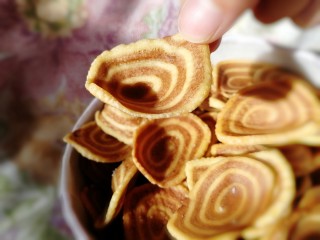 18、猫耳朵,香甜酥脆。