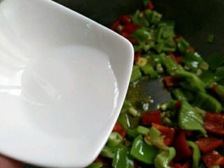 15、酱爆肝丁,白醋