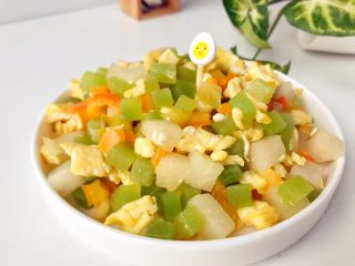 9、宝宝辅食：莴笋梨炒蛋—冬日小清新,赶紧试试吧。