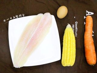 1、鱼饼,准备材料。龙利鱼也可用其他鱼替代，但一定是刺少的鱼。